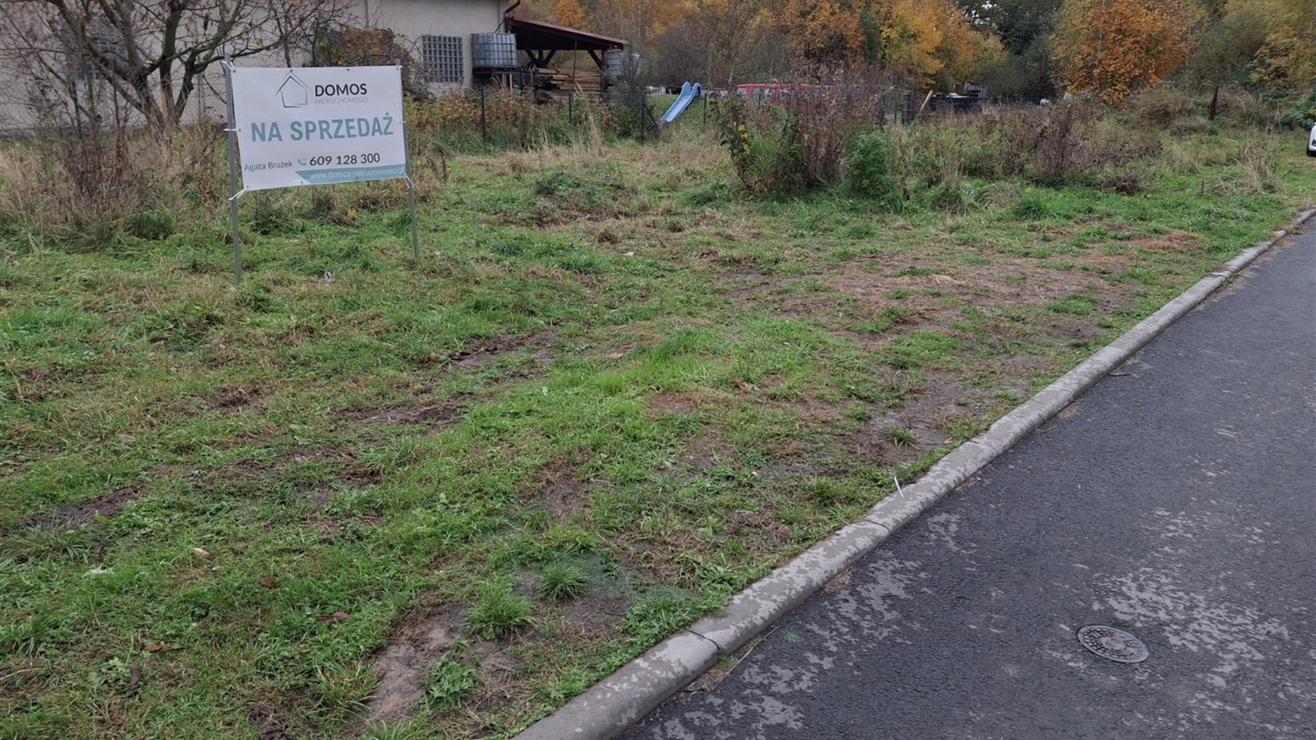 Działka na sprzedaż